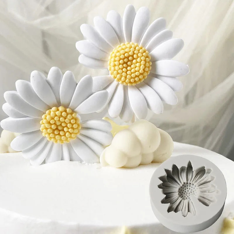 3D Daisy Flower Mold Sun Silicone Aromatherapy Epoxy Soap Candle DIY Qme RANDOM