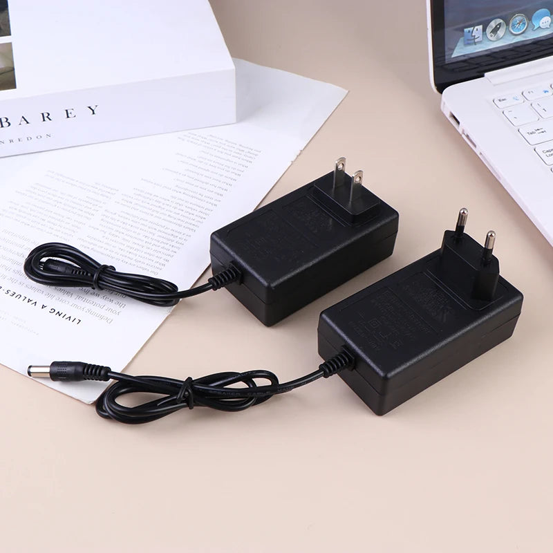 18650 Lithium Charger 12 6V 2A 21V 1A Compatible 12V 18V Electric Qme