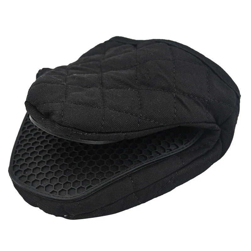 Anti Scald Oven Gloves Kitchen Multi Purpose Fish Shaped Silicone Qme Black