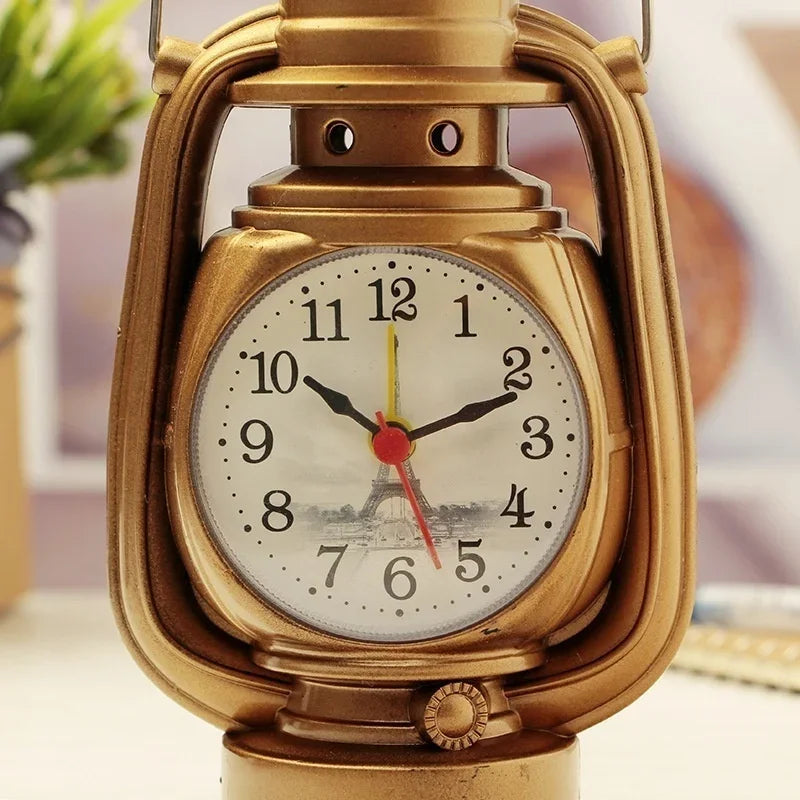 Retro Kerosene Light Alarm Clock Vintage Alarm Clock Table Clock Living Room Decor Articles Office Craft Ornament Qme