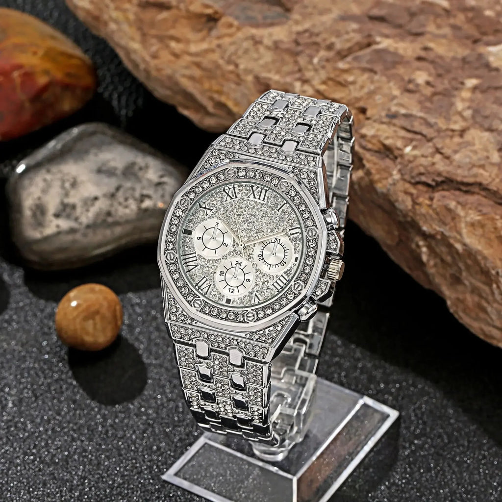 Relógio de negócios masculino moda cheio de diamante casual liga aço banda relógio de pulso de quartzo Qme Silver