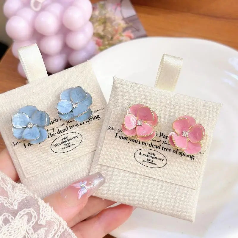 Women's Sweet Blue Enamel Flower Earrings Fashion Lightweight Dainty Jewelry for Spring Summer Casual Wear Holiday Gift Qme