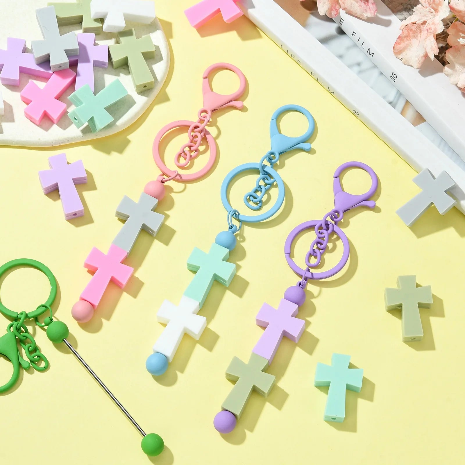 Pandahall 30Pcs 6 Colors Easter Cross Silicone Beads Religion Crucifix Holy Focal Beads for Jewelry Making Supplies Qme