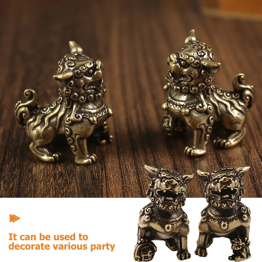 1Pair Lion Brass Tea Pet Exquisite Vintage Statue Decor for Home Hotel Restaurant Desktop Mini Lion Ornament Retro Design Qme