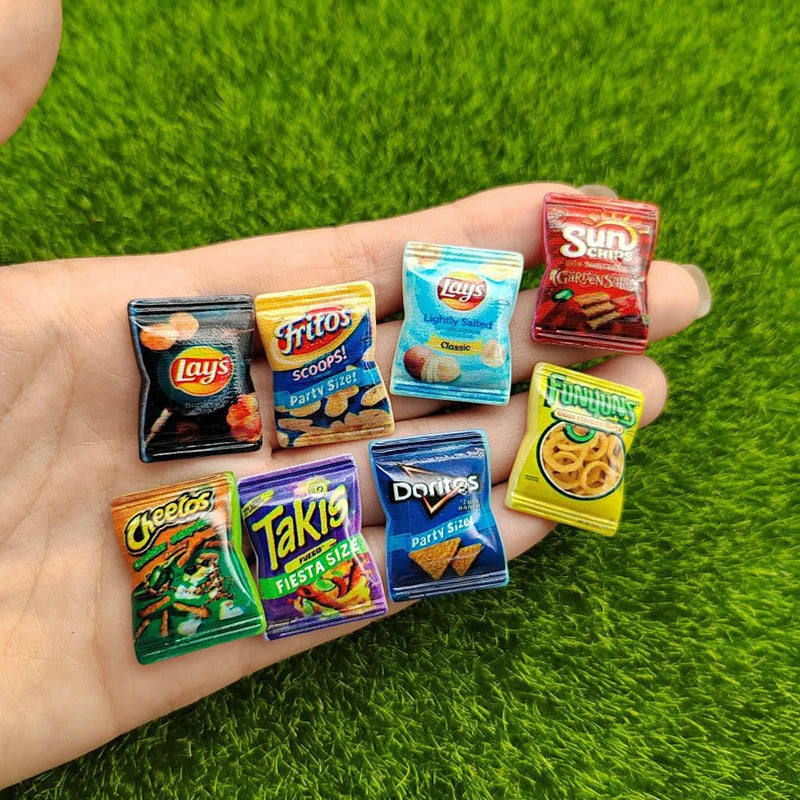 10Pcs Random Simulation Potato Chips Dollhouse Mini Snack Food Dollhouse Decorations Dolls House Accessories Pretend Play Toys Qme Default Title