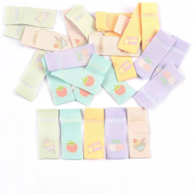 50pcs Ice Cream/Strawberry Embroidery Clothing Labels For Sewing Hats Bags Supplies DIY Crafts Accessories Knitted Tags c3612 Qme random mixed