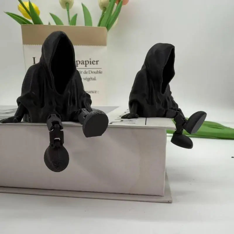 Ghost Statue Ornament Faceless 3D Printed Gothic Death Home Decoration Qme