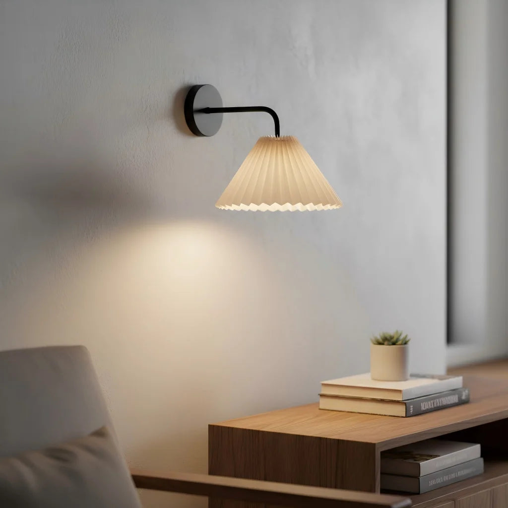 Modern Simple Wall Lamps LED Metal Curved Pleated Lampshade Wall Lamp Nordic Room Decor Living Room Aisle Background Wall Lights Qme