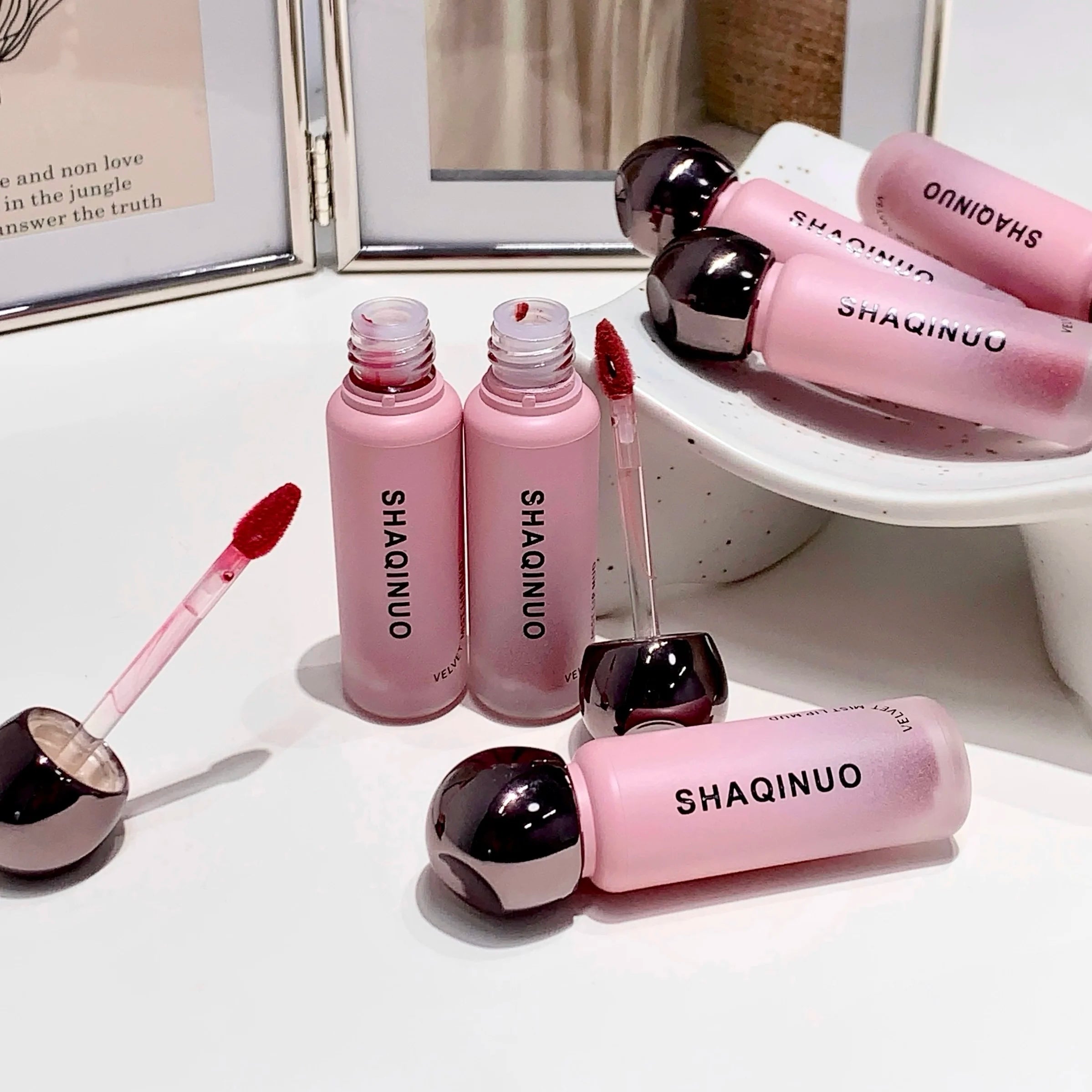 SHAQINUO Velvet Mist Lip Glaze Matte Clay Long-lasting Non-drying Qme