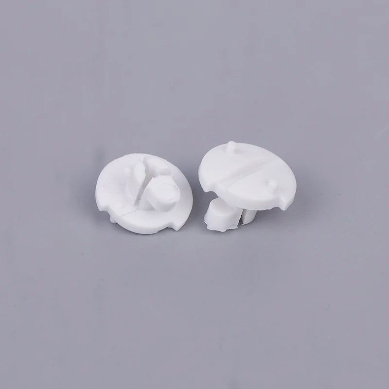 2 For- Dometic- Fridge Winter Closing Clips- Caravan Motorhome Qme