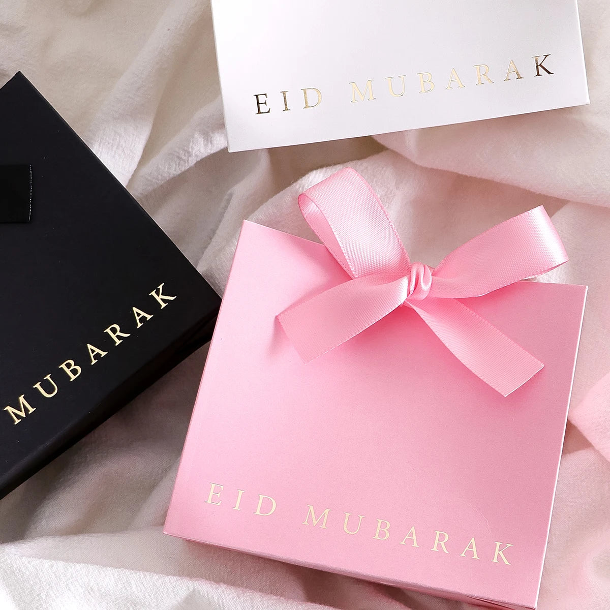 10Pcs, Eid Mubarak Laminated Mini Gift Boxes, Classic Black, White and Pink, with Elegant Ribbon, Size: 11.5*10 * 4.5cm - Perfe Qme