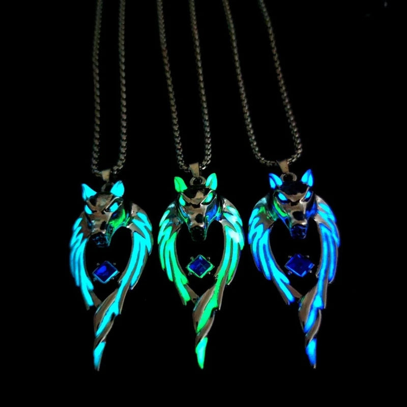 New Wolf King Pendant Necklaces for Men Glow in The Dark Animal Sweater Chain Glowing Necklace Punk Hiphop Jewelry Accessories Qme