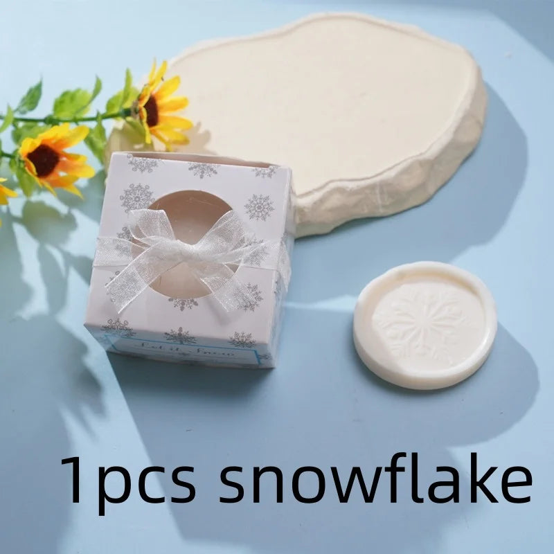 Handmade Love Heart shaped Design Bath Soap Wedding Party Love Gift Soapy Favor Valentine Gift Hand Soap Qme snowflake