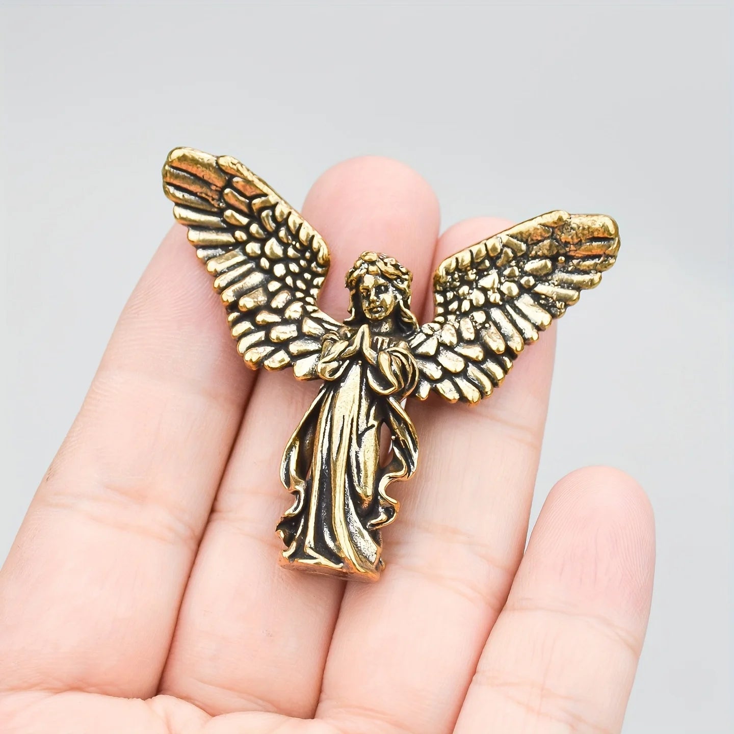 Brass Angel Ornament，Guardian Angel Wings, Stylish And Personalized, Cupid Desktop Decoration, Suitable for Halloween Decor Qme