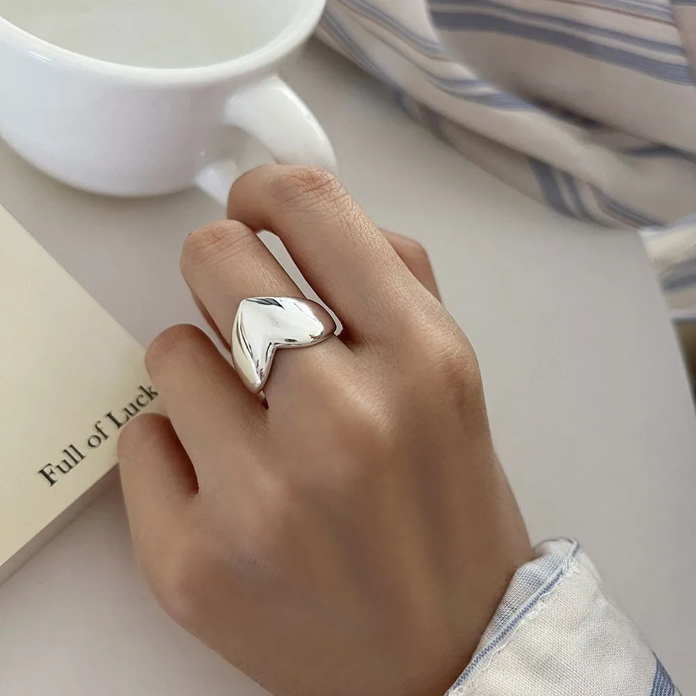 New Simple Smooth Metal Personality Heart Rings for Women Men Y2K Trendy Ring Elegant Party Jewelry Couple Gifts Versatile Qme yin resizable