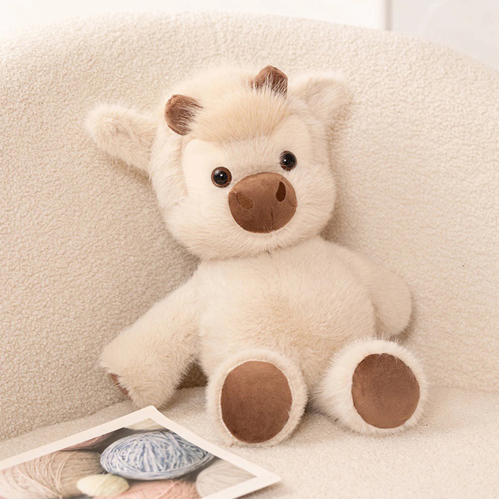 Adorable Highland Cattle Plush Toy 45cm Huggable Running Cow Stuffed Animal Made with Premium Soft Fabric, Soothing Companion Qme