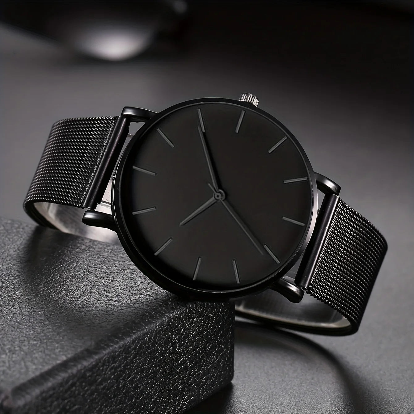 1pc Men's Stainless Steel Strap Charming Decorative Round Dial Quartz Watch & 1pc Bracelet For Everyday Use Qme