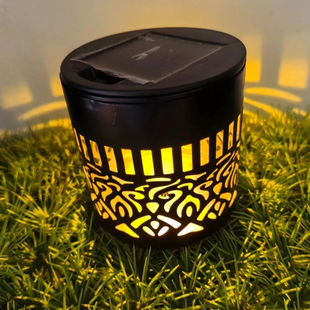 Solar Charged Outdoor Metal Fence Wall Light Waterproof Soft Glow Sconce Decor For Patio Stair Backyard Festival Ornaments Qme