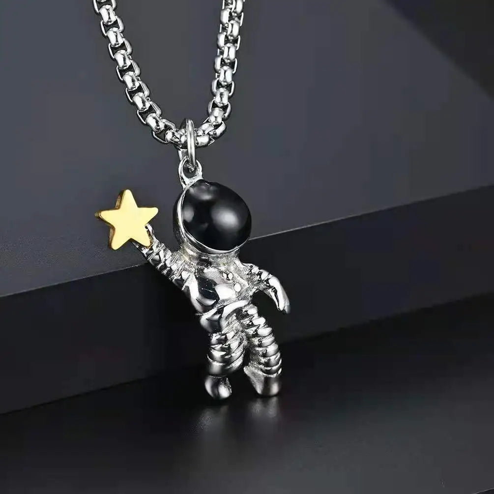 Astronaut Pendant Star Picking Punk Style Couple Necklaces Women Men Lover Spaceman Jewelry Gift Necklace Stainless Steel Chain Qme