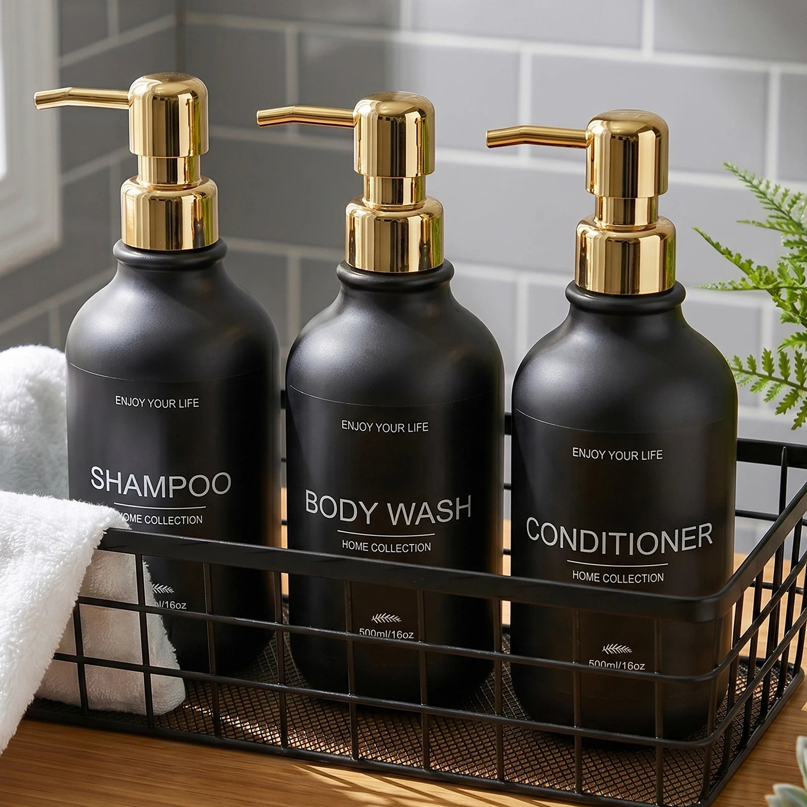 Matte Black Shower Dispenser Bottles Plastic Shampoo Conditioner Body Wash Pump Bottles with Gold for Bathroom Vanity Shower Qme