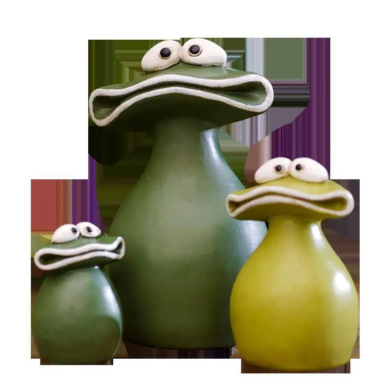Resin Frog Figurine Kawaii Big Mouth Garden Decor Indoor Desk Qme