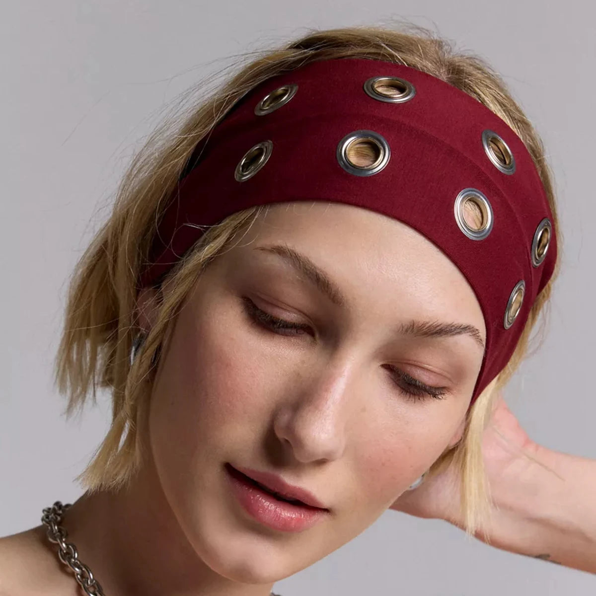 Punk Girl Fabric Hollow Elastic Headbands Metal Rock Personalized Hollow Eyelets Hair Band Casual Sports Grommet Headband Qme