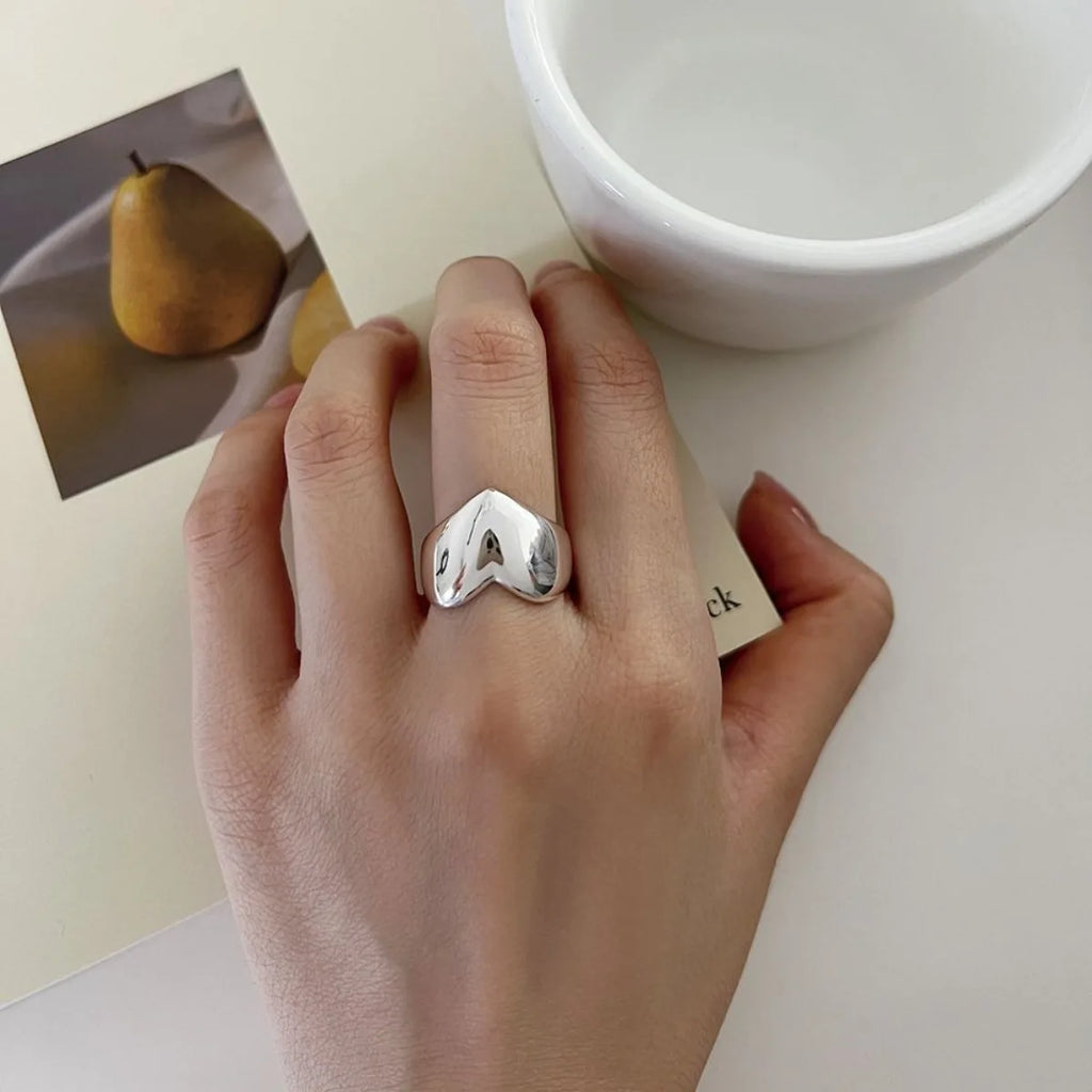 New Simple Smooth Metal Personality Heart Rings for Women Men Y2K Trendy Ring Elegant Party Jewelry Couple Gifts Versatile Qme