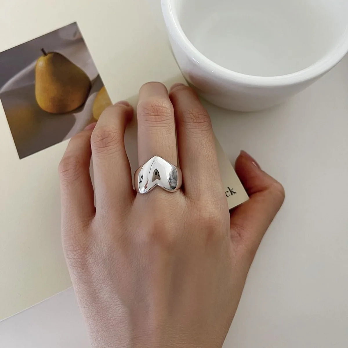 New Simple Smooth Metal Personality Heart Rings for Women Men Y2K Trendy Ring Elegant Party Jewelry Couple Gifts Versatile Qme
