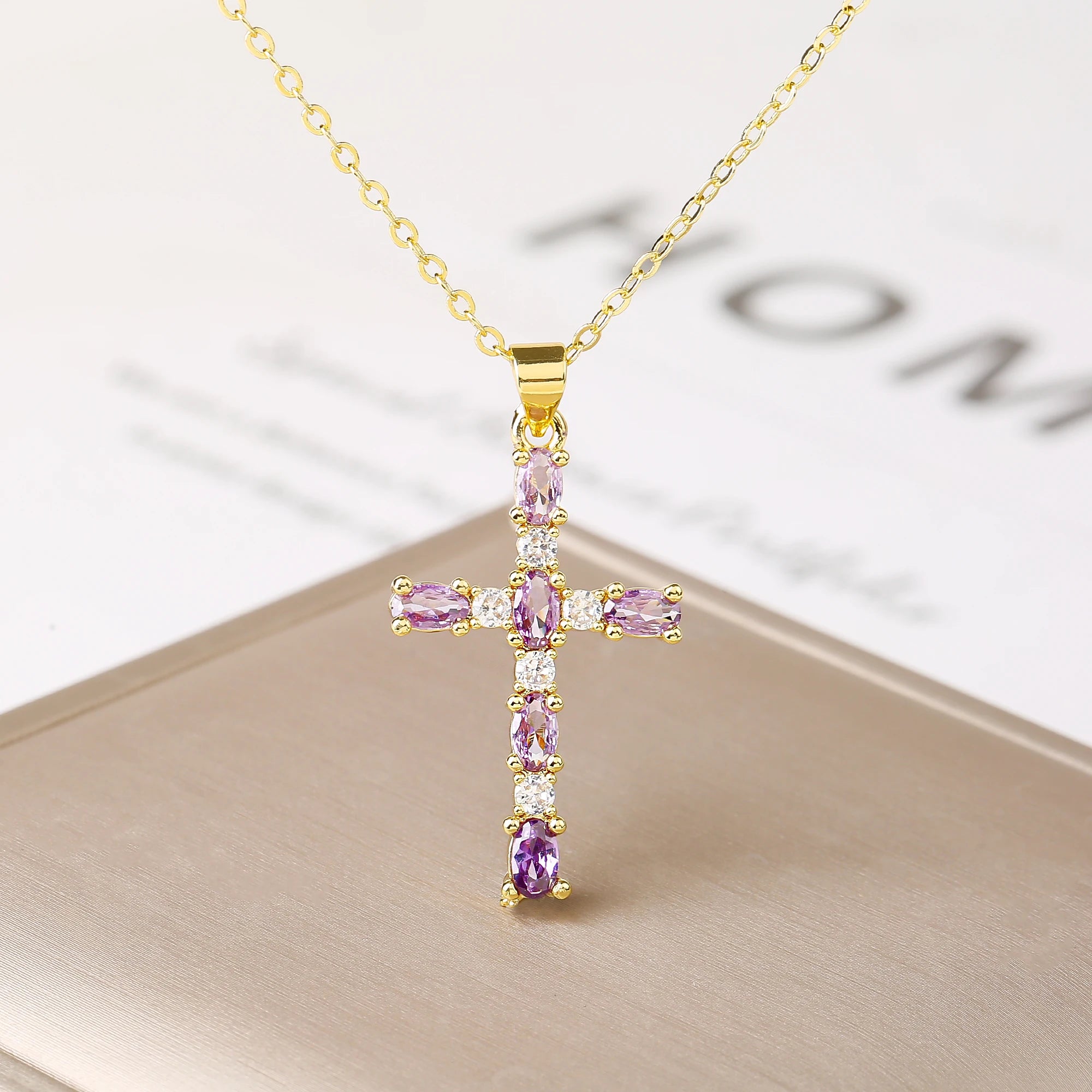 New Arrival Full-Zircon Crystal Cross Pendant Necklace Luxury for Men Women Daily Wear Party Religious Jewelry Christian Gift Qme 2 45cm