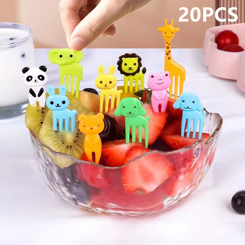 Animal Farm Fruit Fork Mini Cartoon Children Snack Cake Dessert Food Pick Toothpick Bento Lunches Party Decor Random Color Qme