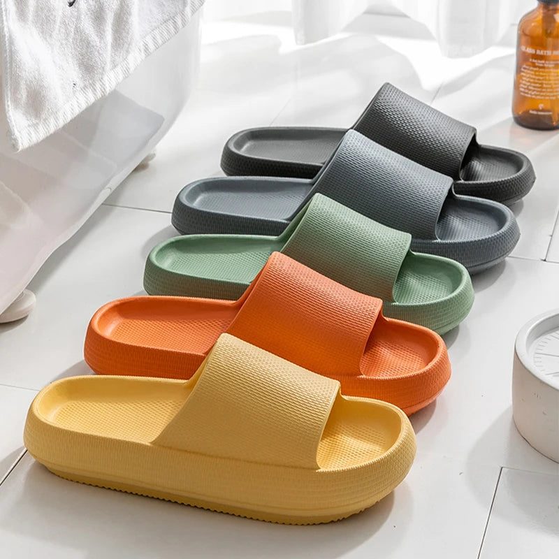 Women Thick Platform Cloud Slippers Eva Cfortable Non-Slip Home Slides Women Summer Lightweight Soft Sole Sandals Flip Flops Qme