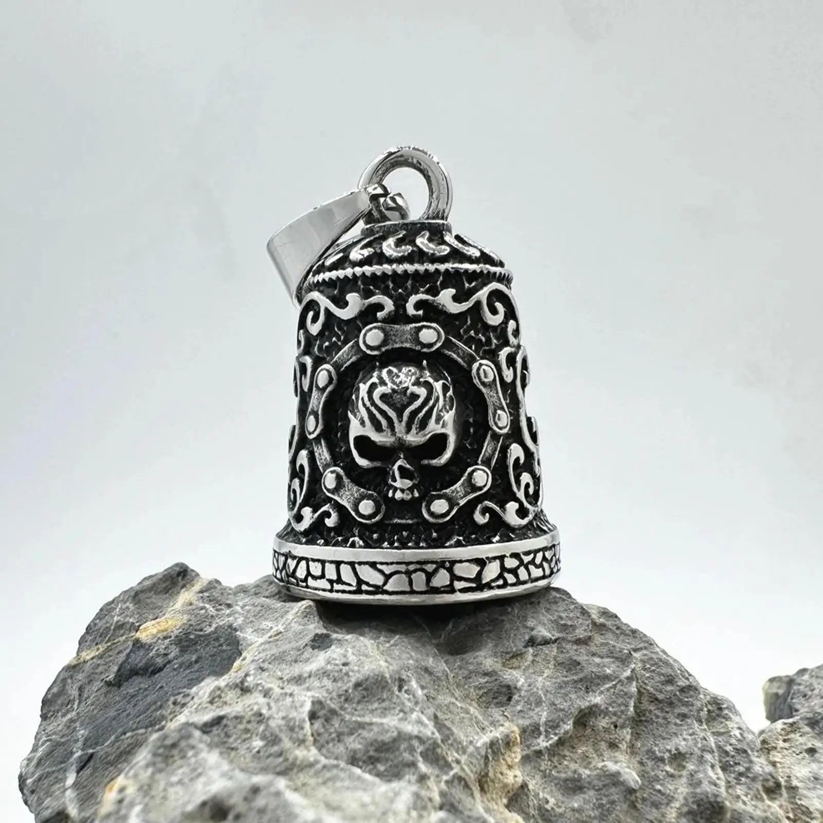 Motorcycle Bells Skull Bell Key Chain for Motorcycle Weatherproof Motorbike Accessories Handmade Rider Key Chain Ornament Qme