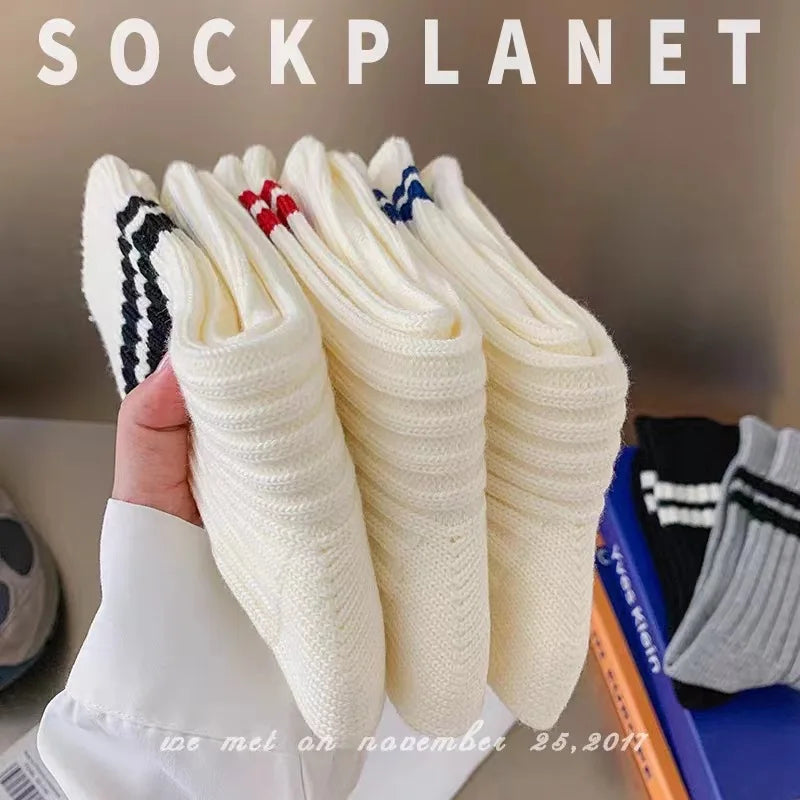 Striped Crew Socks, Casual Cotton Sport Socks for Men Women, Retro Style Qme