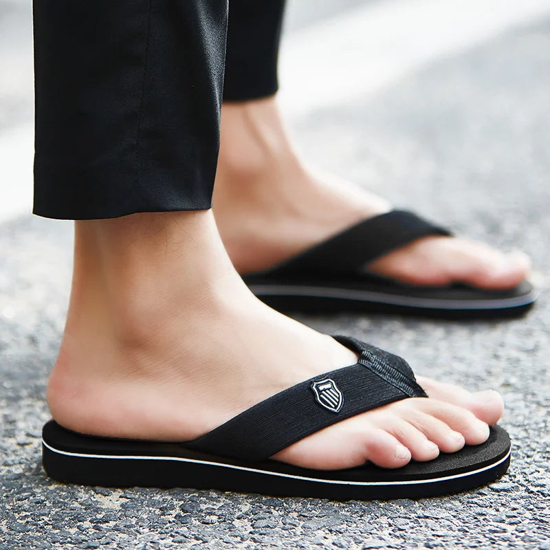 Hot Sale High Quality Men Flip Flops Summer Beach Flip Flops Men Fashion Breathable Casual Beach Men Slippers Summer Outdoor Qme