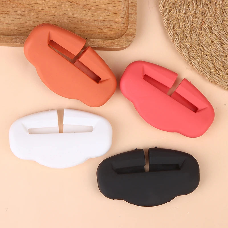Seat Belt Buckle Cover Anti-scratch Rubber Car Protector Clip Qme