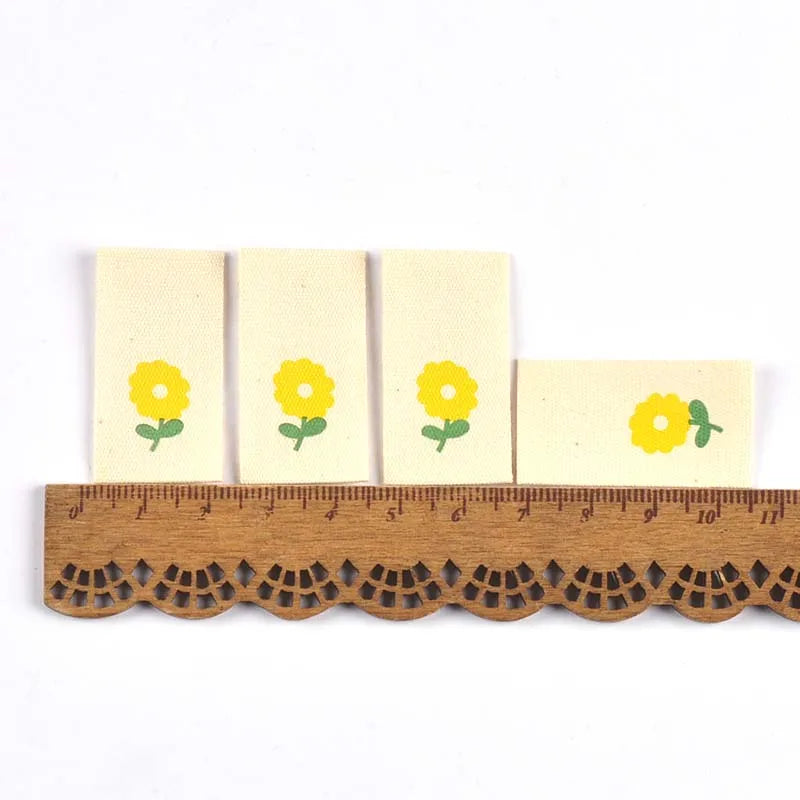 50pcs Colorful flower Printed Labels For Garment Sewing Accessories DIY Handmade Hats Bags Crafts Supplies Clothing Tags c3616 Qme 2