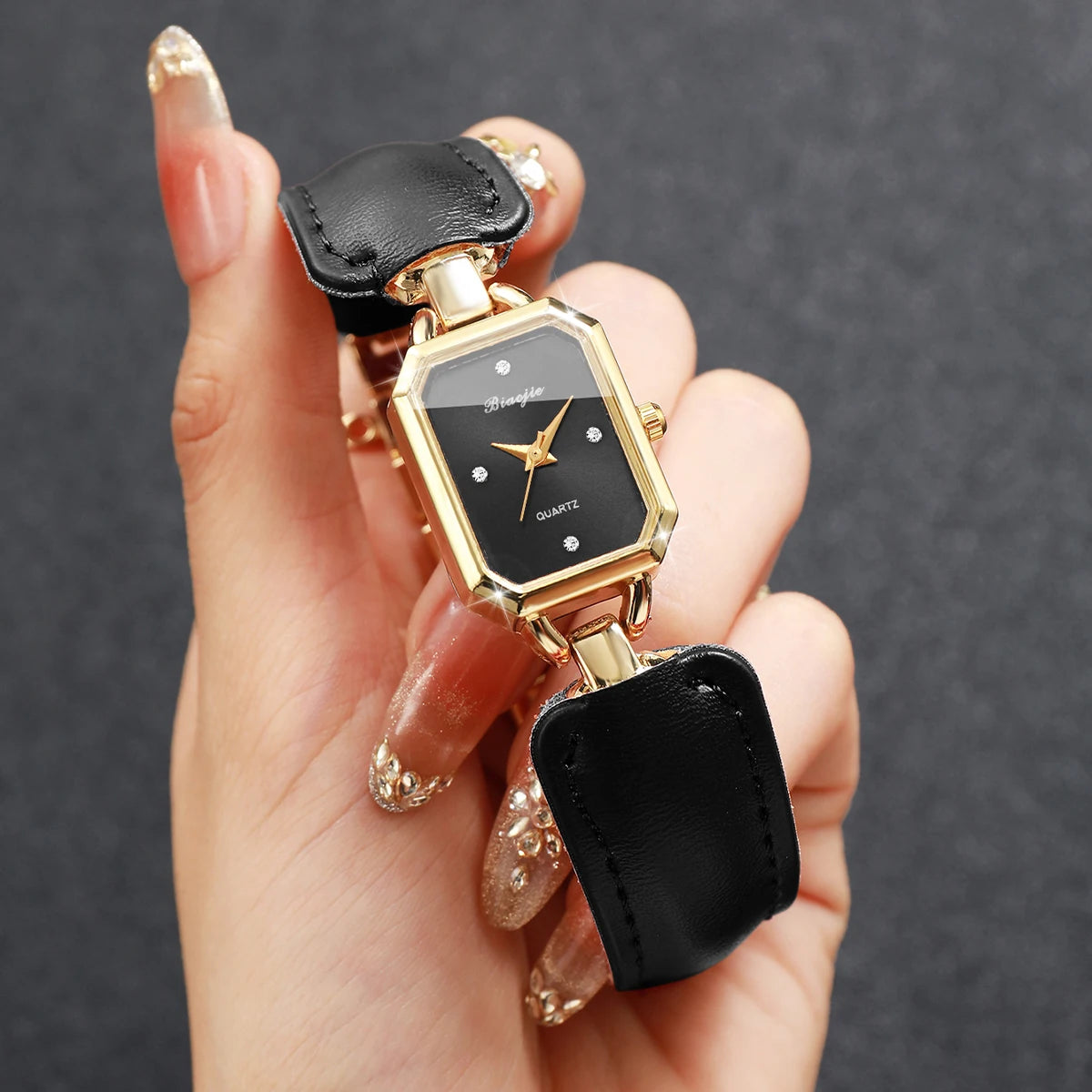 Women Small Rectangle Dial Quartz Wrist Watch Black Leather Strap Rhinestone Index Elegant Casual Ladies Dress Wristwatch Gift Qme