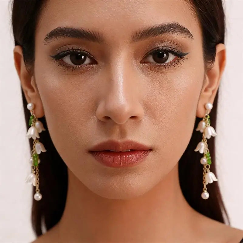 2026 Waterproof Women's Fashion Jewelry Set Durable Ear Cuffs Bracelets Long Earrings for Outdoor Activities Qme A1