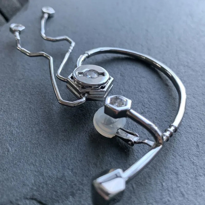 Funny’s Fashion Ear Clip Cosplay Cyberpunk HipHop SciFi Ear-hook Metal Earwear Unisex Gothic Eardrop Jewelry Festival Party Gift Qme