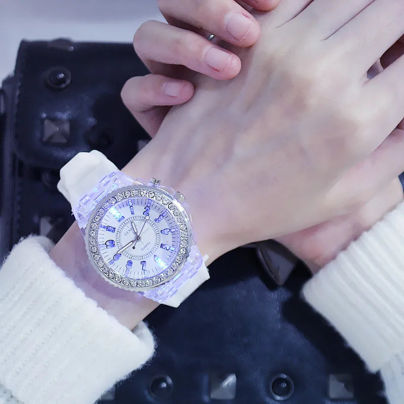 led Flash Luminous Watch Personality trends students lovers jellies woman men's watches 7 color light WristWatch bayan kol saati Qme