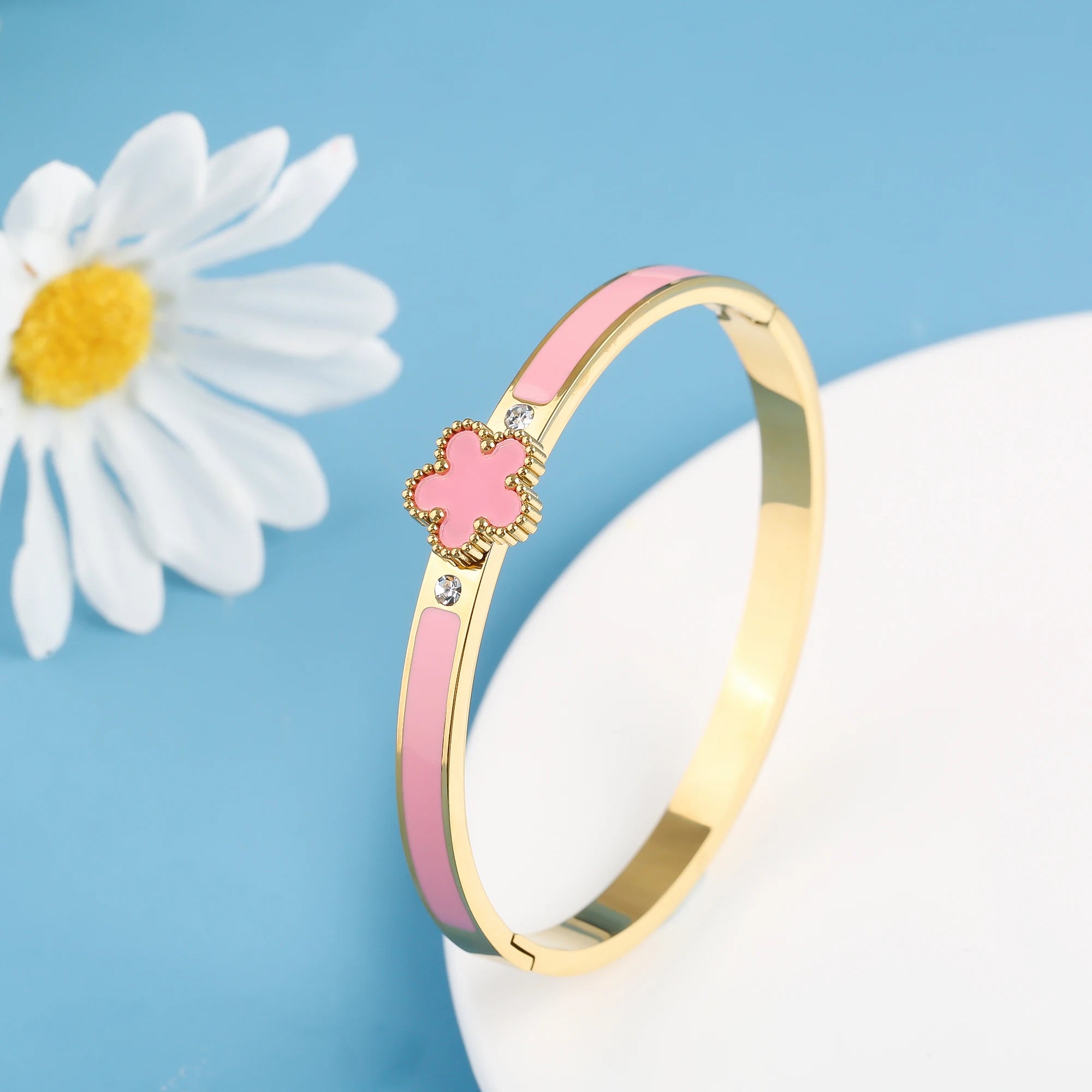 Hot Sale Gold-Plated Stainless Steel Five-Leaf Flower Open Bngale Temperament For Woman Party Wedding Lucky Jewelry Gift Clover Qme Bangle 6