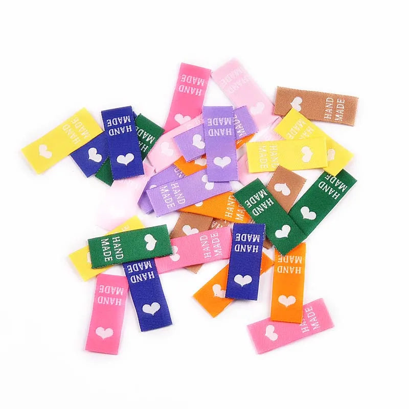 50pcs 15x38mm Mix colour Heart Pattern Label For DIY Handmade Decorative Sewing Accessories Clothing Hat Supplies cp3823 Qme