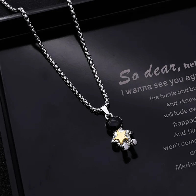 Astronaut Pendant Star Picking Punk Style Couple Necklaces Women Men Lover Spaceman Jewelry Gift Necklace Stainless Steel Chain Qme