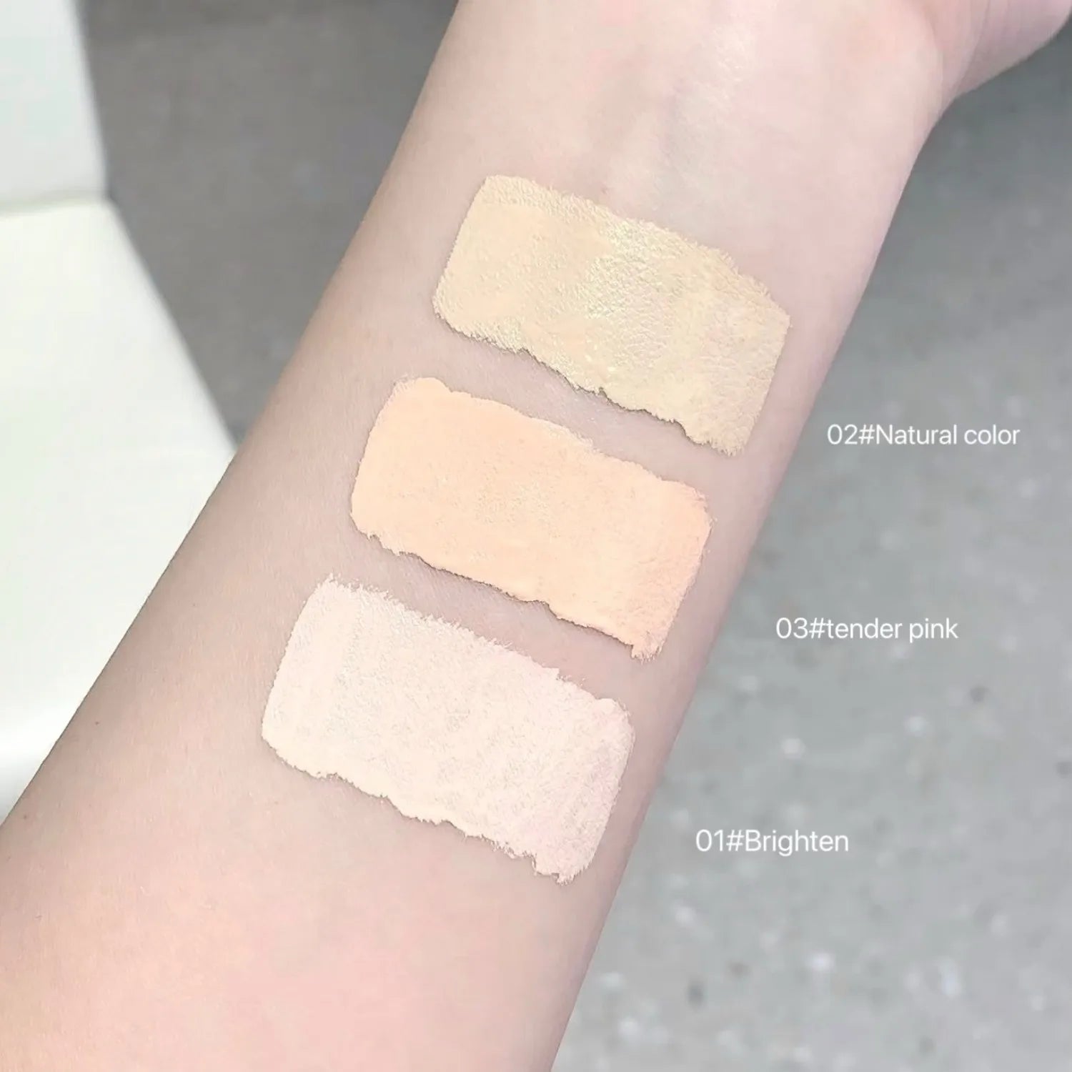 SHAQINUO Water-based Traceless Concealer Moisturizing Brightening Qme