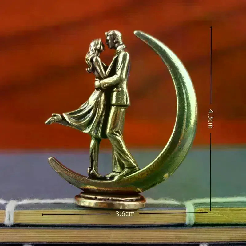 Brass Couple Hugging Figure Home Decor Statue Modern Art Couple Embracing Figurine Lover Ornament Home Decoration Qme