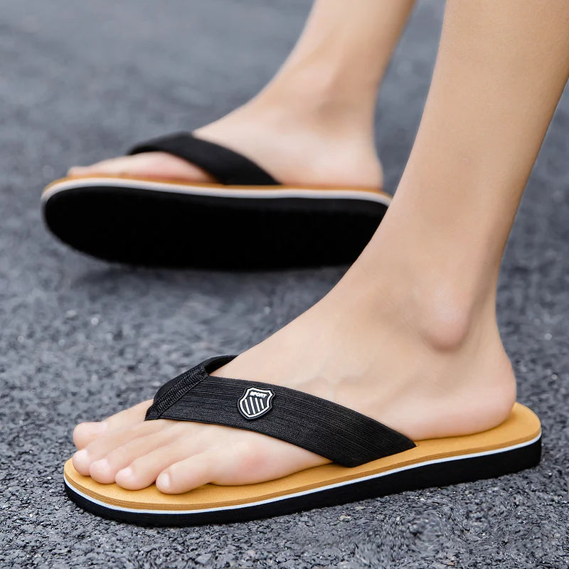 2025 Summer New Men's Flip Flops Indoor Outdoor Beach Sandals Thick Soft Sole Bathroom Slides Shoes Man Non-slip Home Slippers Qme