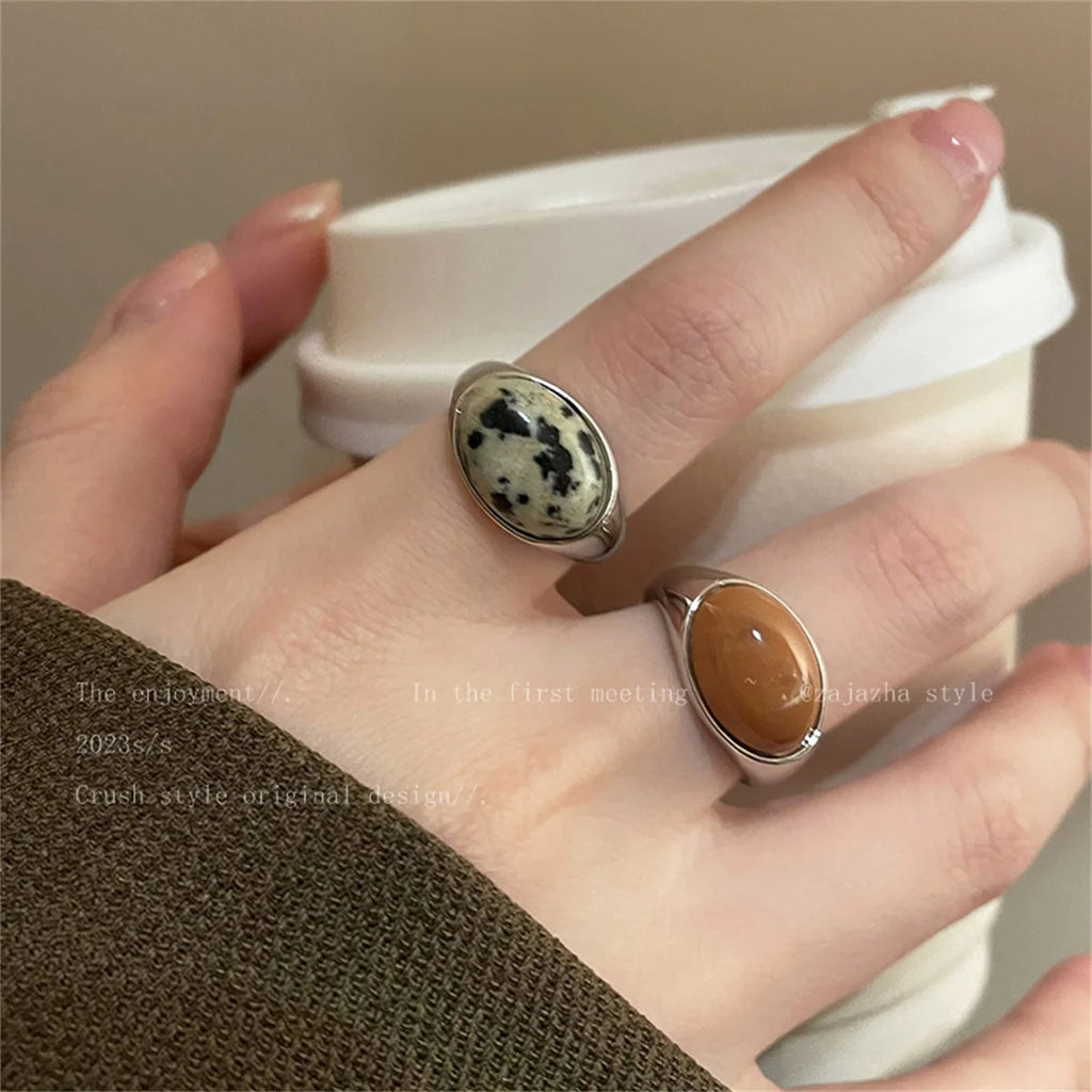 Vintage Open Ring for Ladies Simple Brown Stone Ring Luxury Irregular Retro Punk Rings Exquisite Engagement Jewelry Gifts Qme