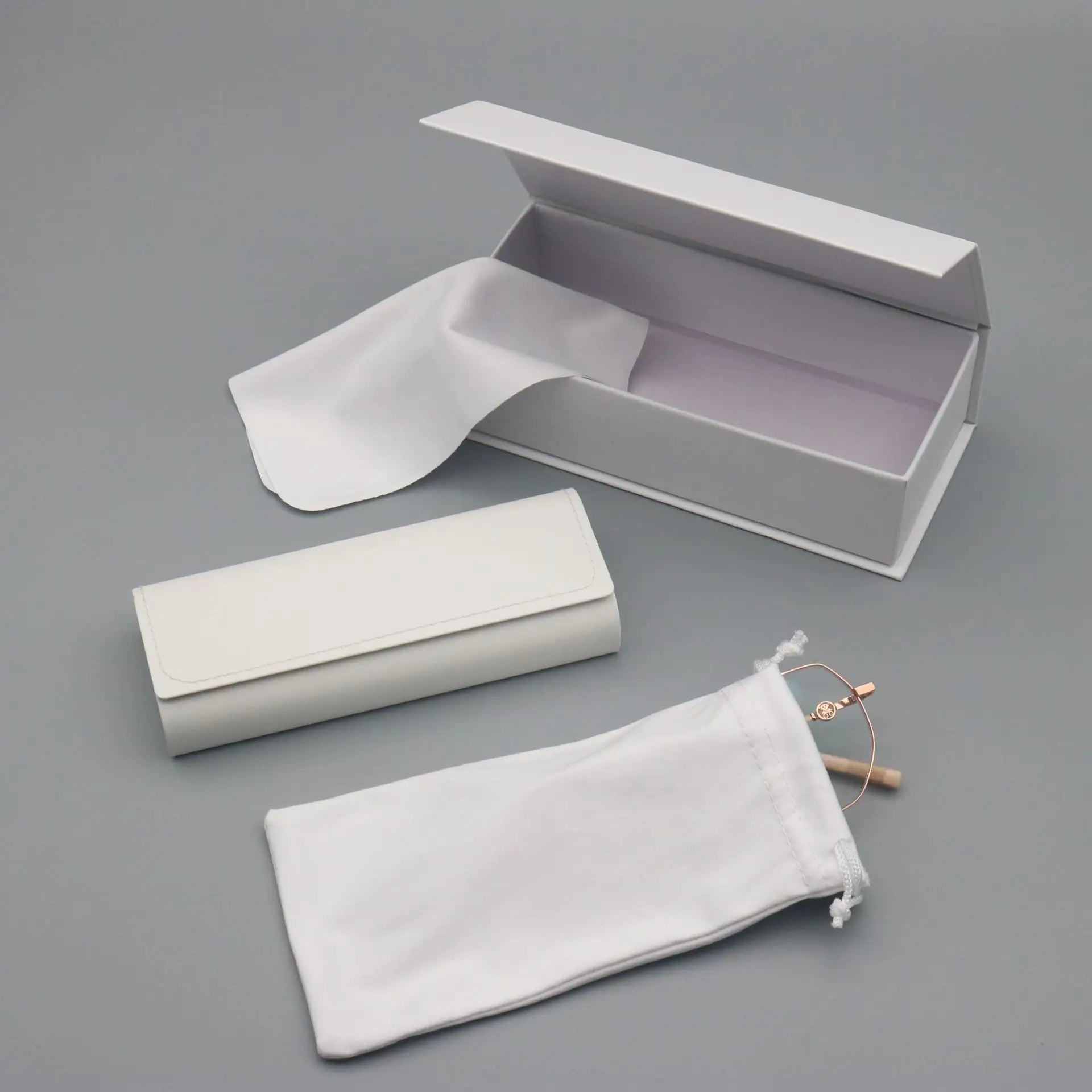 4 pcs Set High-Quality White Eyeglass Case Handmade Faux Leather Large Capacity Storage Luxurious Premium Feel Eyeglass Box Qme
