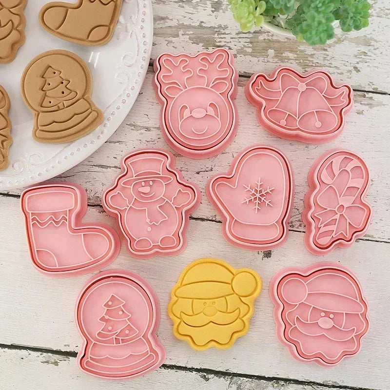 8Pcs/Set DIY Cartoon Biscuit Mould Christmas Cookie Plastic Baking Moulds Kitchen Baking Christmas Pie Cake Decorating Tools Qme