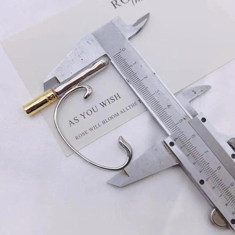 Vintage Style Cigarette Ear Clip; Unisex Punk Rock Hip Hop Ear Bone Stud Earring for Women and Girls Qme